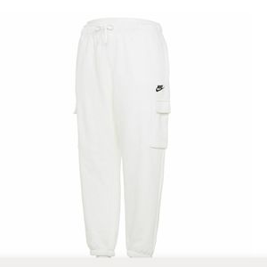 NWT Nike Cargo Fleece Warm Pants